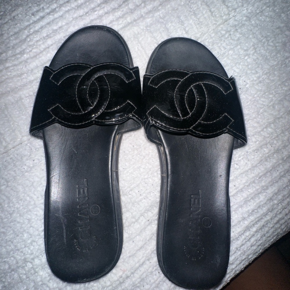 CHANEL Black Luxury Sandals Minimalist Design